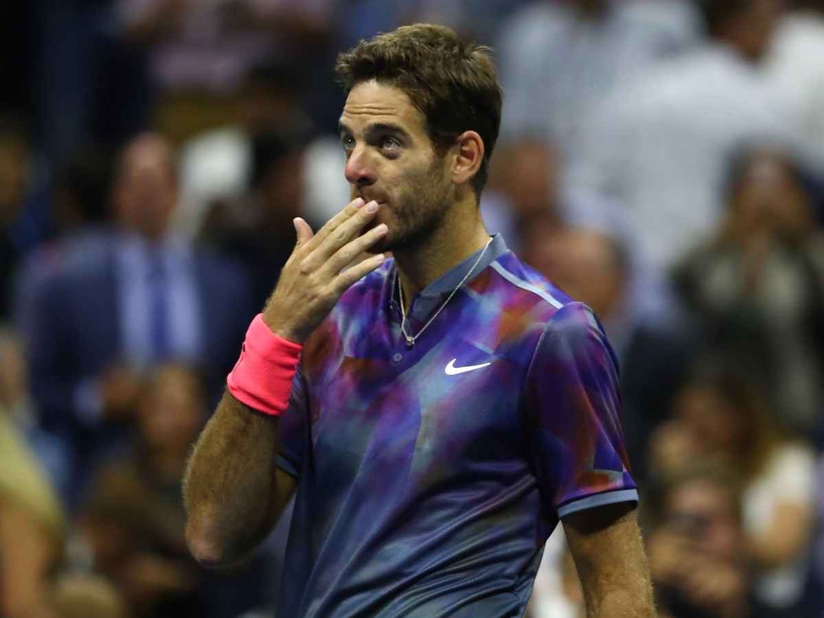 del-potro-federer-crowd-kiss.jpg